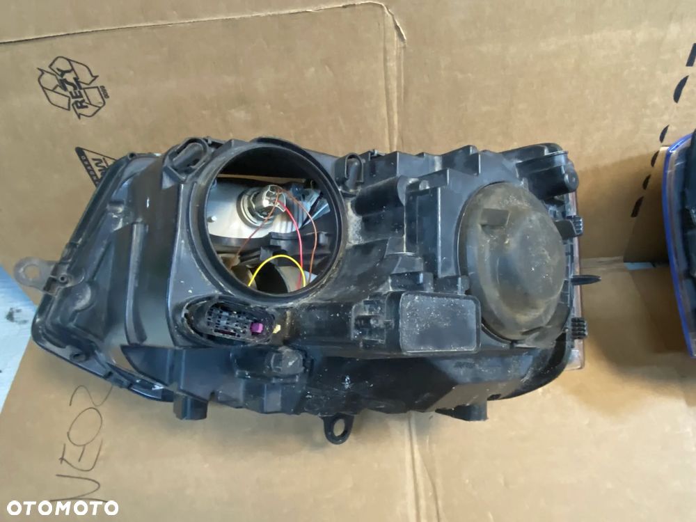lampa transporter T5 lift H4 prawa eu cała - 4