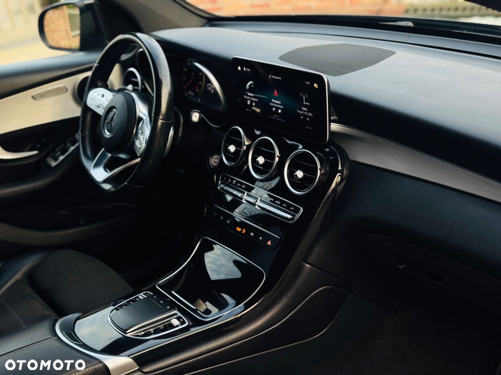 Mercedes-Benz GLC 300 d 4Matic 9G-TRONIC AMG Line Plus - 12