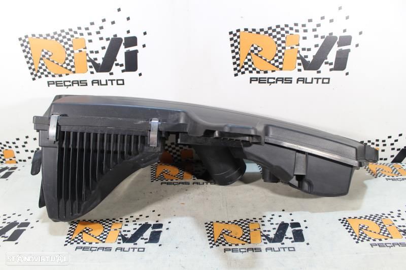 Caixa Filtro De Ar Bmw 1 (F20)  13717597589 / 7597589 / 10737810 / 705 - 4