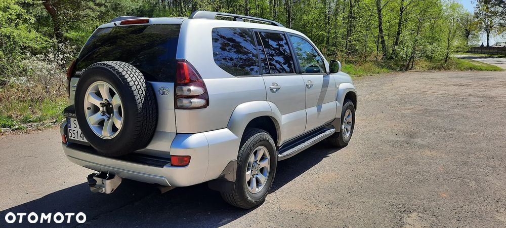 Toyota Land Cruiser - 3