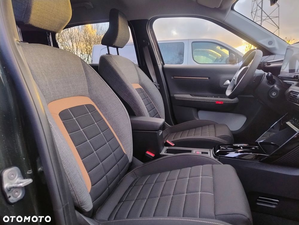 Citroën C3 Aircross 1.2 mHEV Max S&S eDCT6 - 28