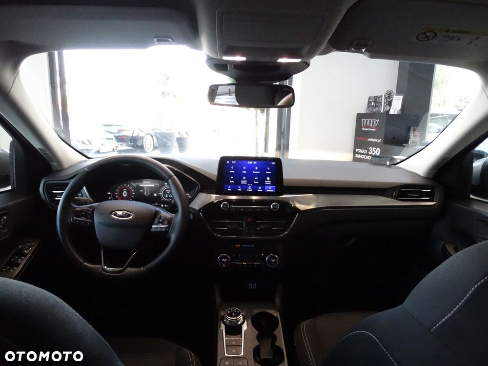 Ford Kuga - 36