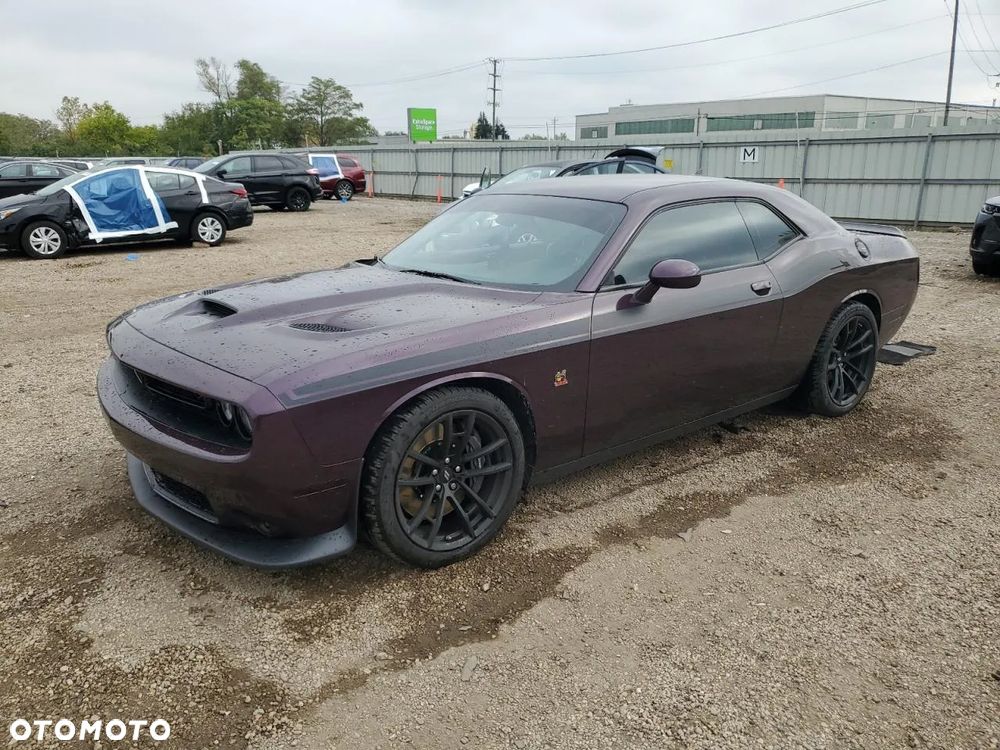Dodge Challenger 6.4 Scat Pack - 24