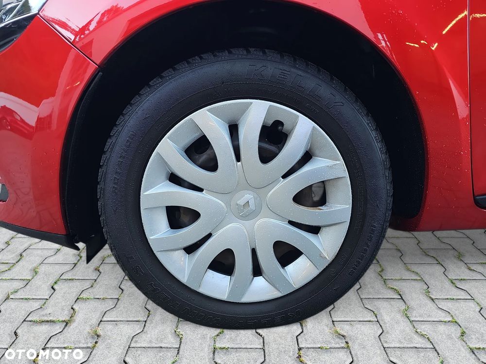 Renault Clio 1.2 16V Alize - 9