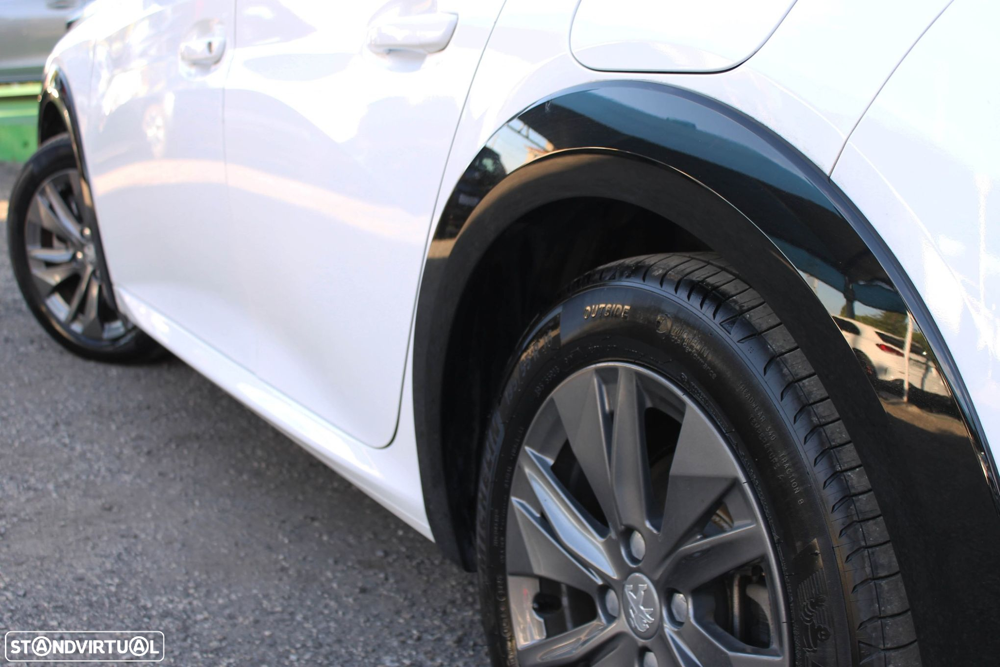 Peugeot 208 Elektromotor 136 Business - 49