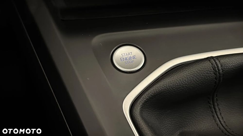 Volkswagen Golf 2.0 TDI Life - 10