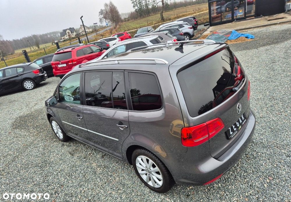 Volkswagen Touran - 37