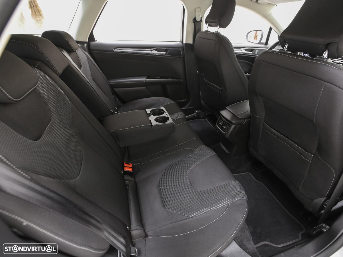 Ford Mondeo SW 2.0 HEV Titanium - 10