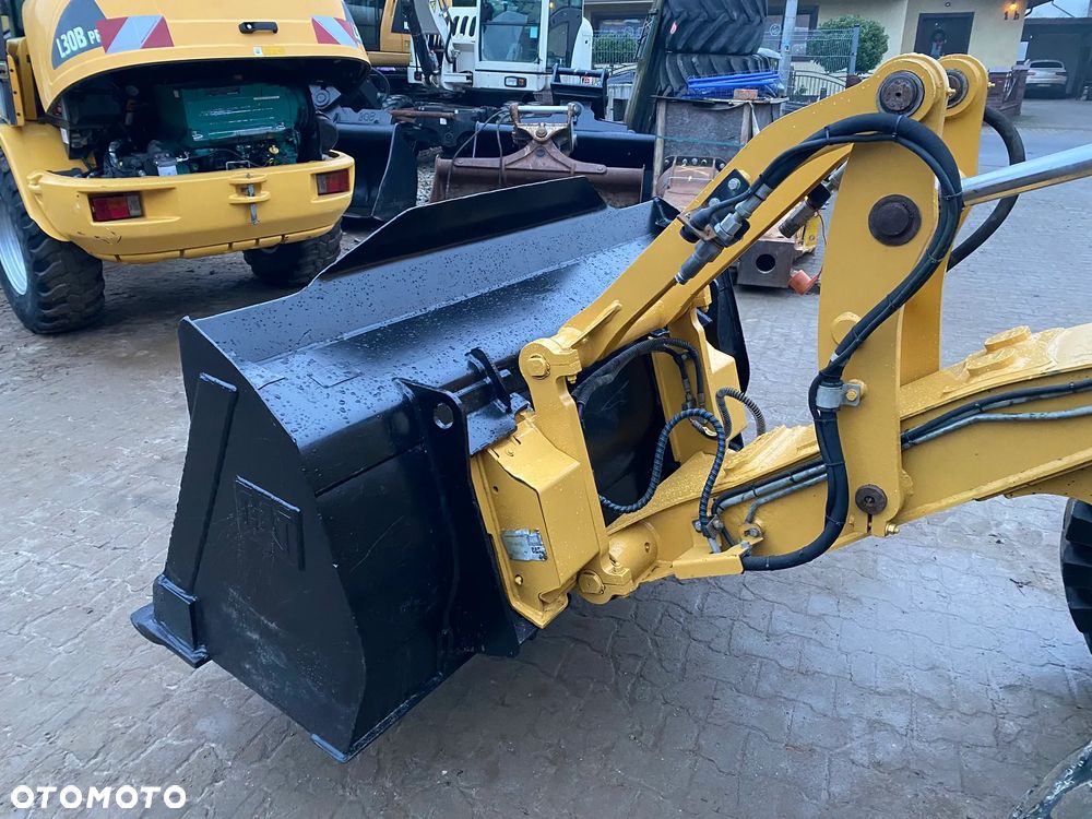 Caterpillar CAT 906, ŁYŻKA + WIDŁY, SUPER STAN, z NIEMIEC, SERWISOWANA W CAT - 24
