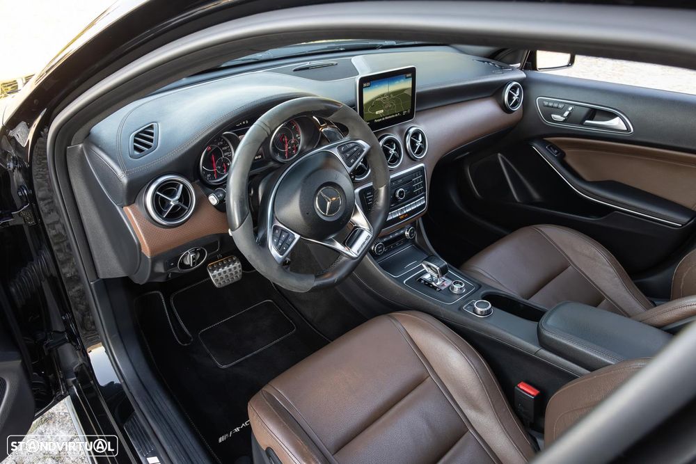 Mercedes-Benz A 45 AMG - 20