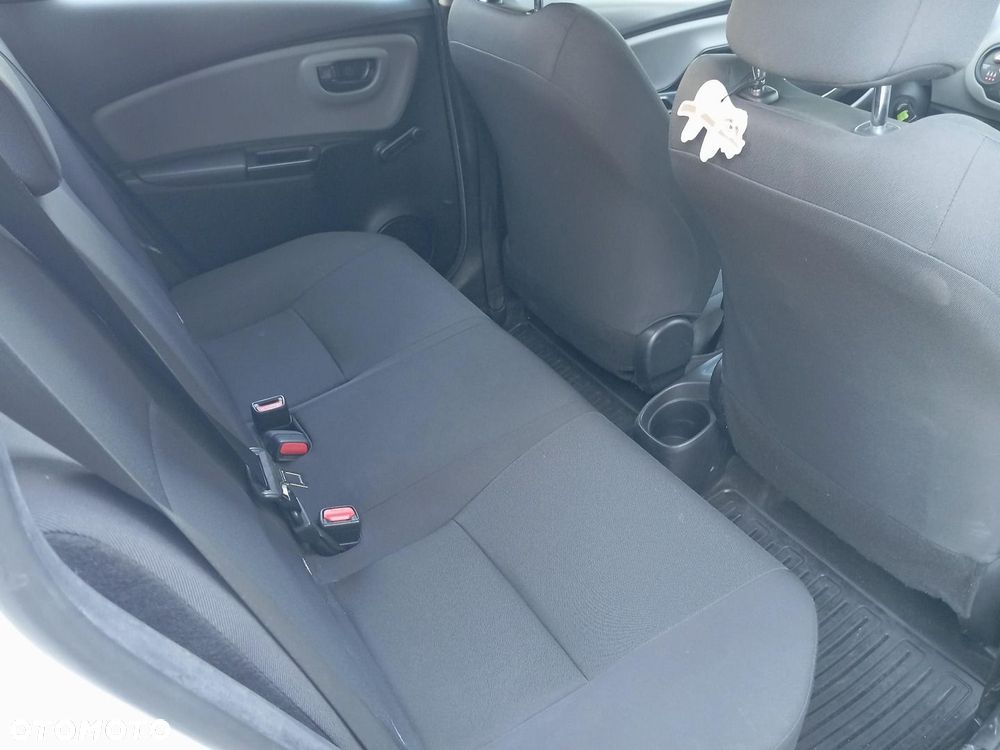 Toyota Yaris - 13