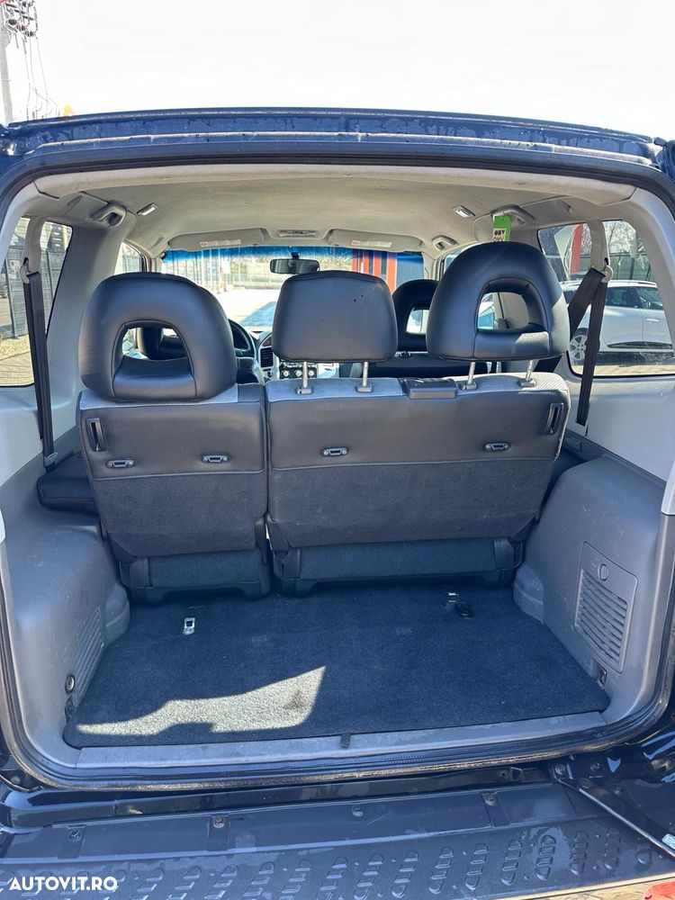 Mitsubishi Pajero 3.2 DI-D Automatik Dakar - 11