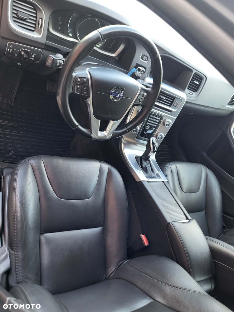 Volvo S60 D4 Momentum - 10