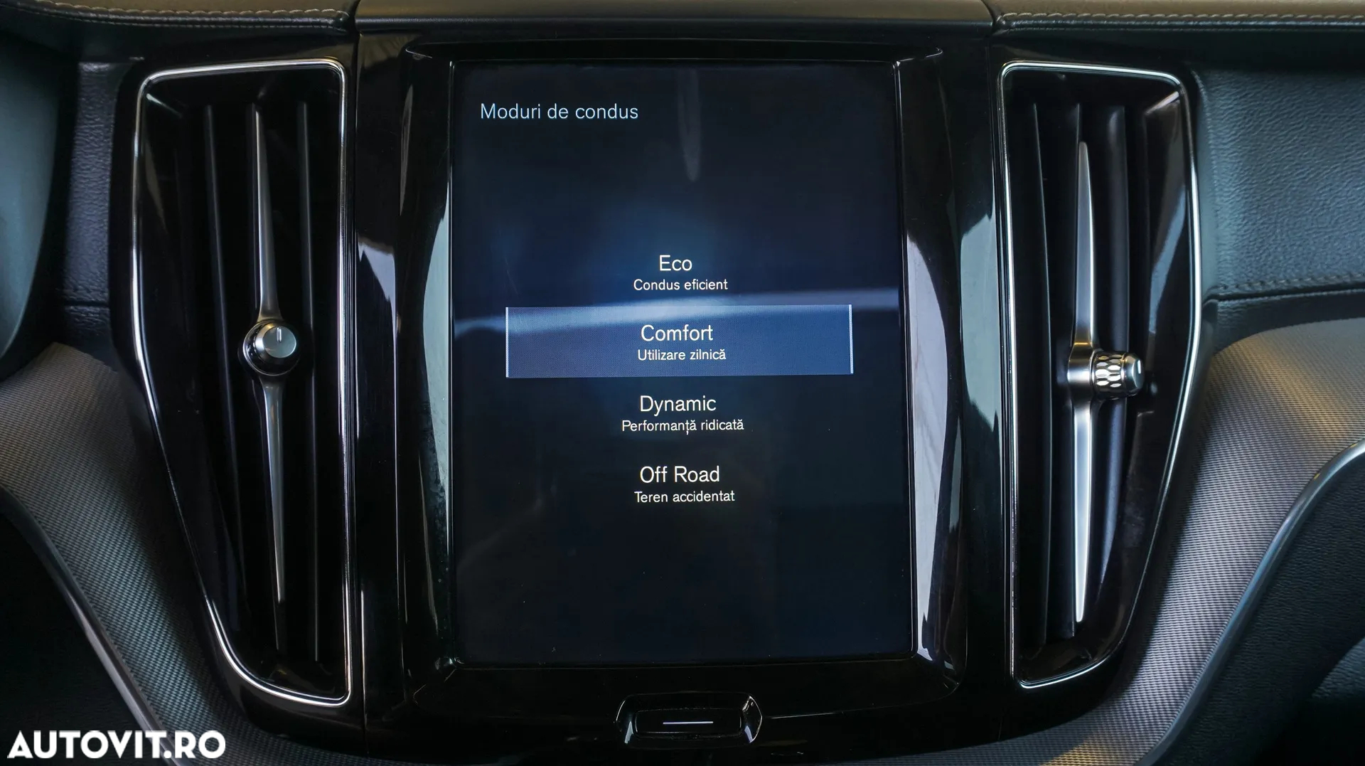 Volvo XC 60 D5 AWD Geartronic Inscription - 13