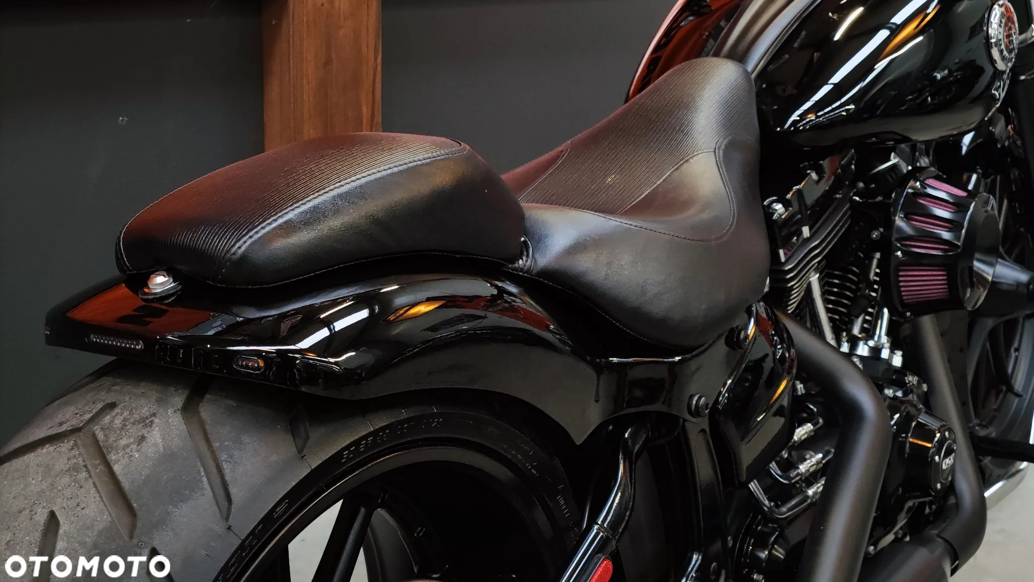 Harley-Davidson FXSB Breakout - 32