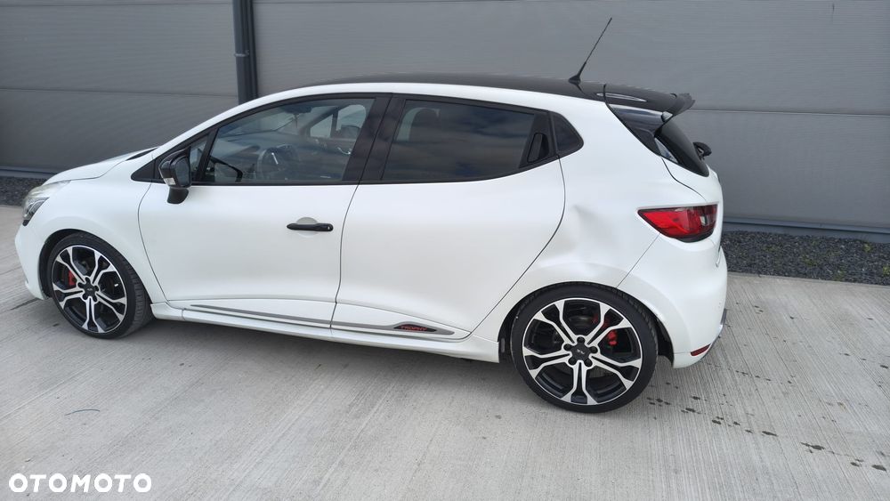 Renault Clio TCe 220 EDC R.S Trophy - 33