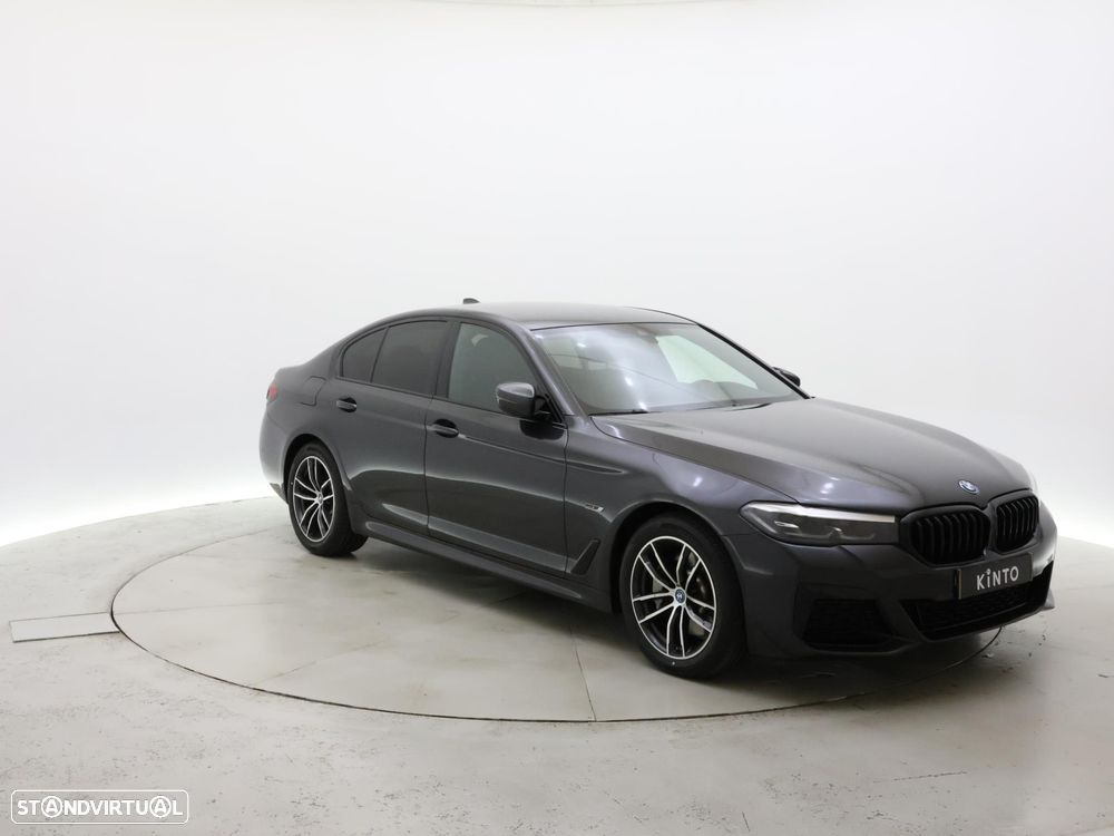 BMW 530 e Pack Desportivo M - 10