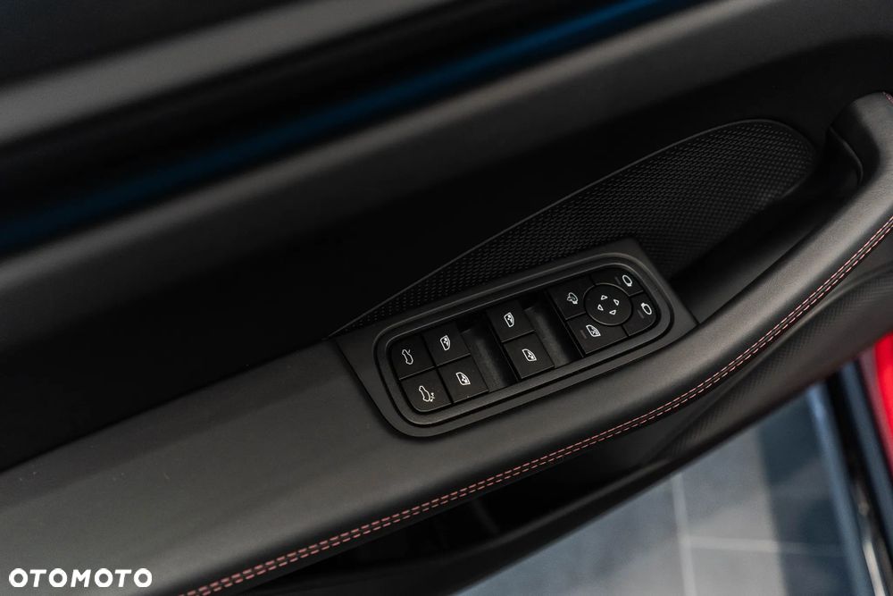 Porsche Macan - 29