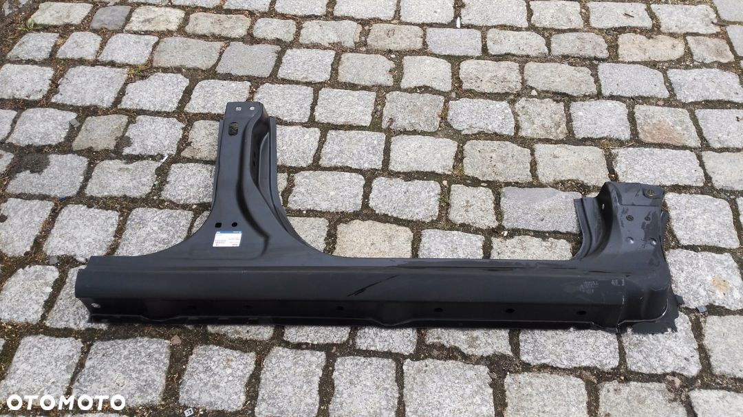 FORD FIESTA 08- PRAWY NOWY 1553686 - 1