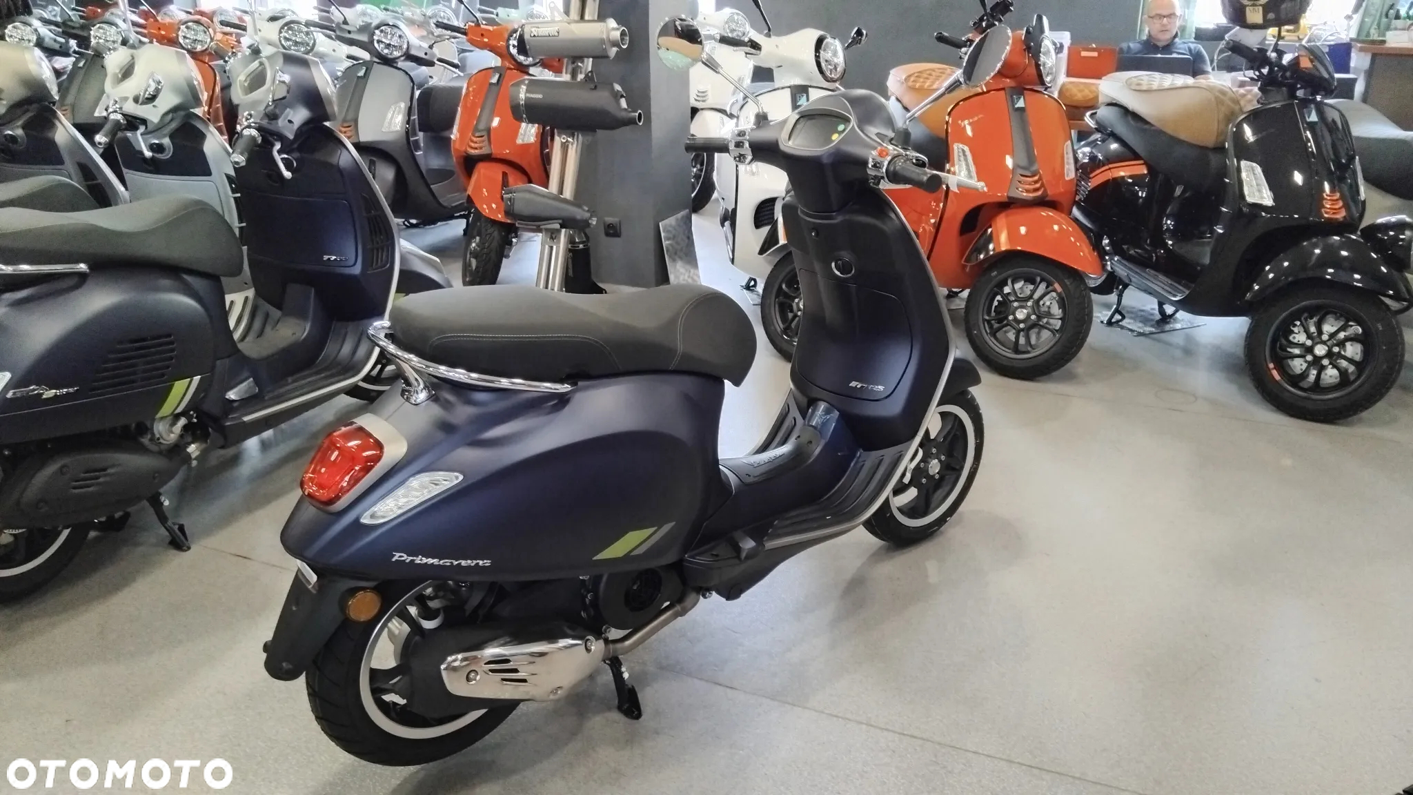 Vespa Primavera - 2