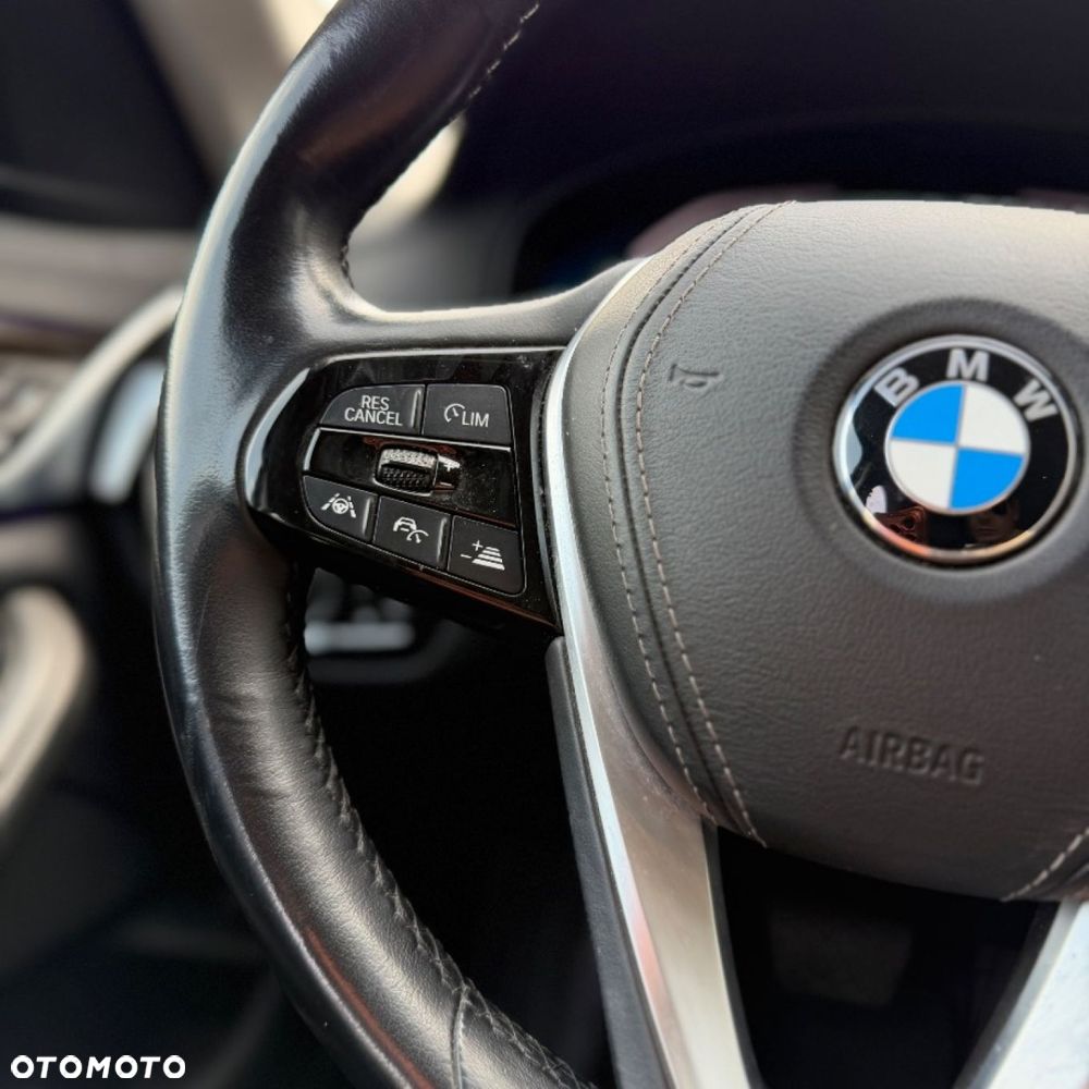 BMW Seria 5 - 24