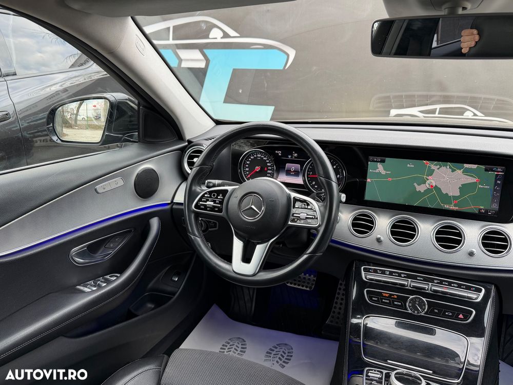 Mercedes-Benz E 220 d 4Matic 9G-TRONIC Avantgarde - 9