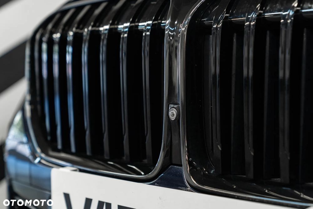 BMW Seria 7 750d xDrive sport - 13