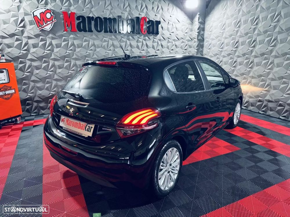 Peugeot 208 1.2 PureTech Style - 4