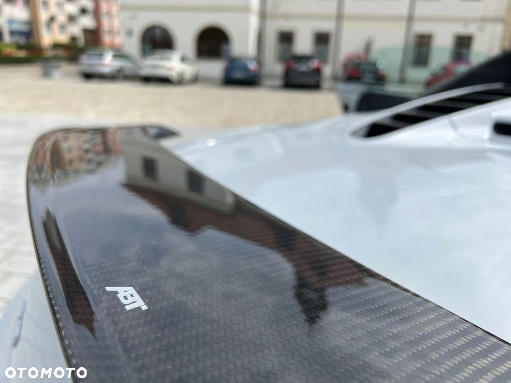 Audi R8 5.2 Quattro S tronic - 17