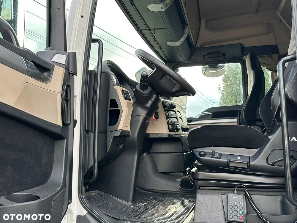 MAN TGX 18.460 XLX / E6 / STANDARD / AUTOMAT / RETARDER / SALON PL / - 16