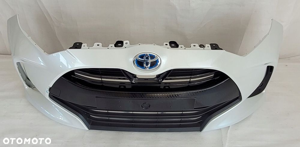 ZDERZAK PRZÓD ZNACZEK KRATKA TOYOTA YARIS IV 2019- 52119-K0050 52119-K0050 - 2