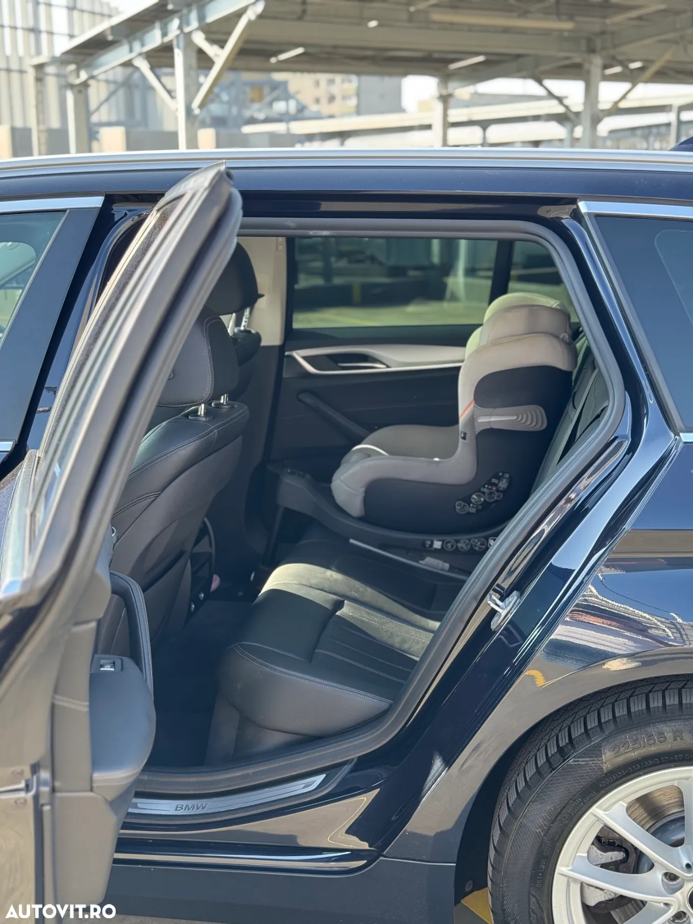 BMW Seria 5 520d xDrive AT - 17