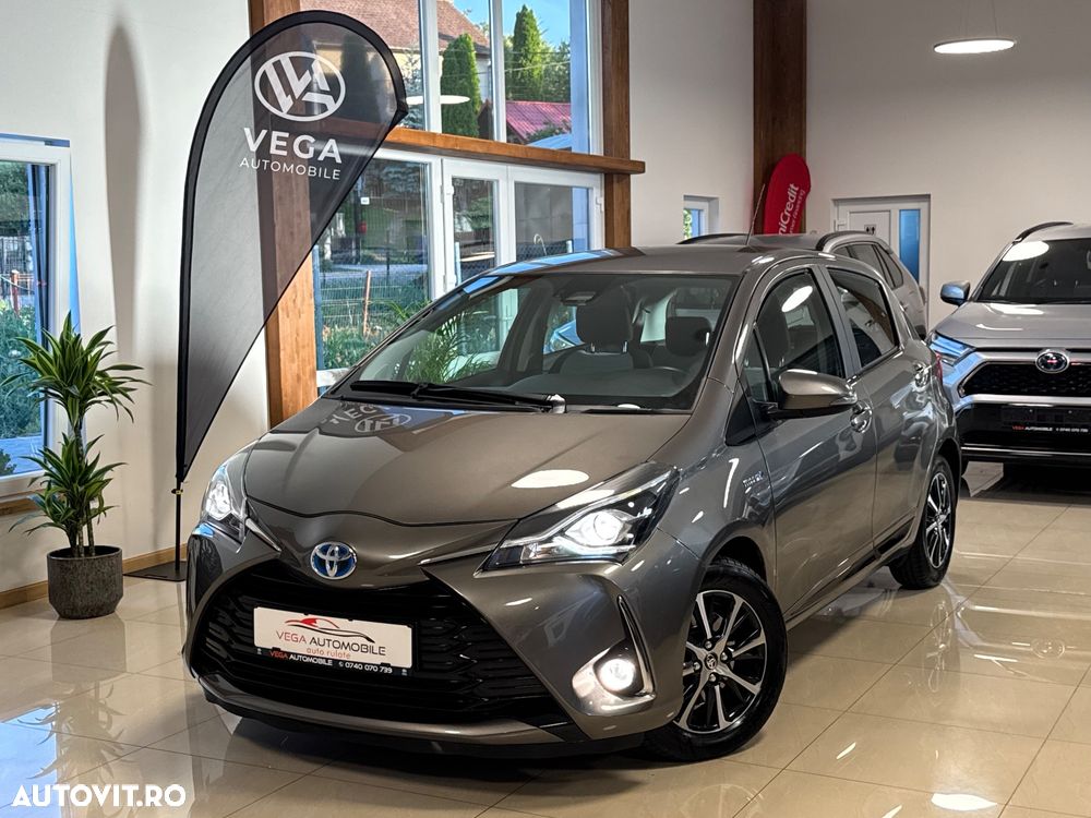 TOYOTA Yaris 2016