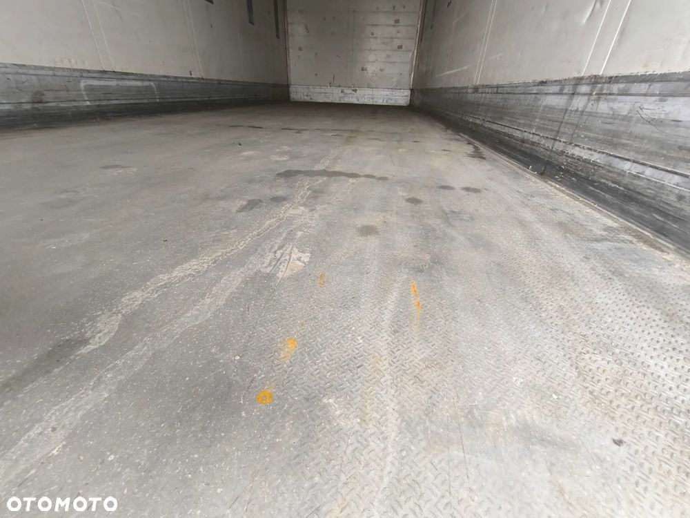 Kontener chłodnia SCHMITZ izoterma drzwi agregat MERCEDES ACTROS - 3