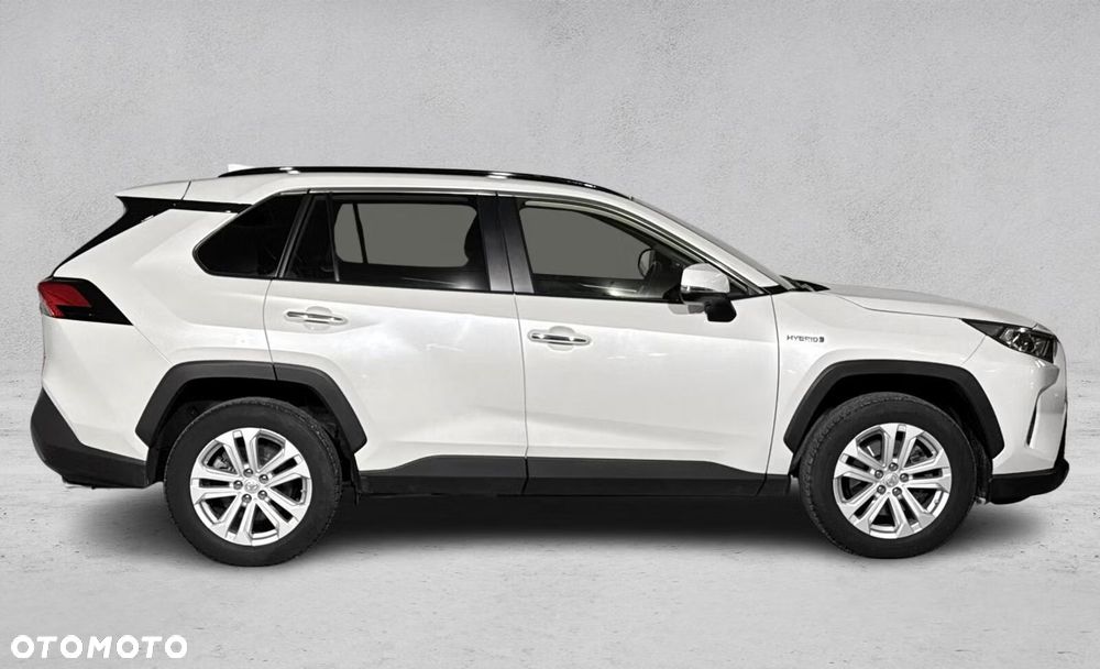 Toyota RAV4 - 6