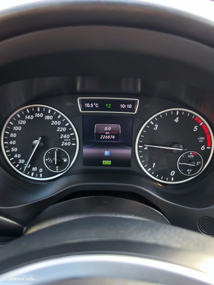 Mercedes-Benz A 180 - 6