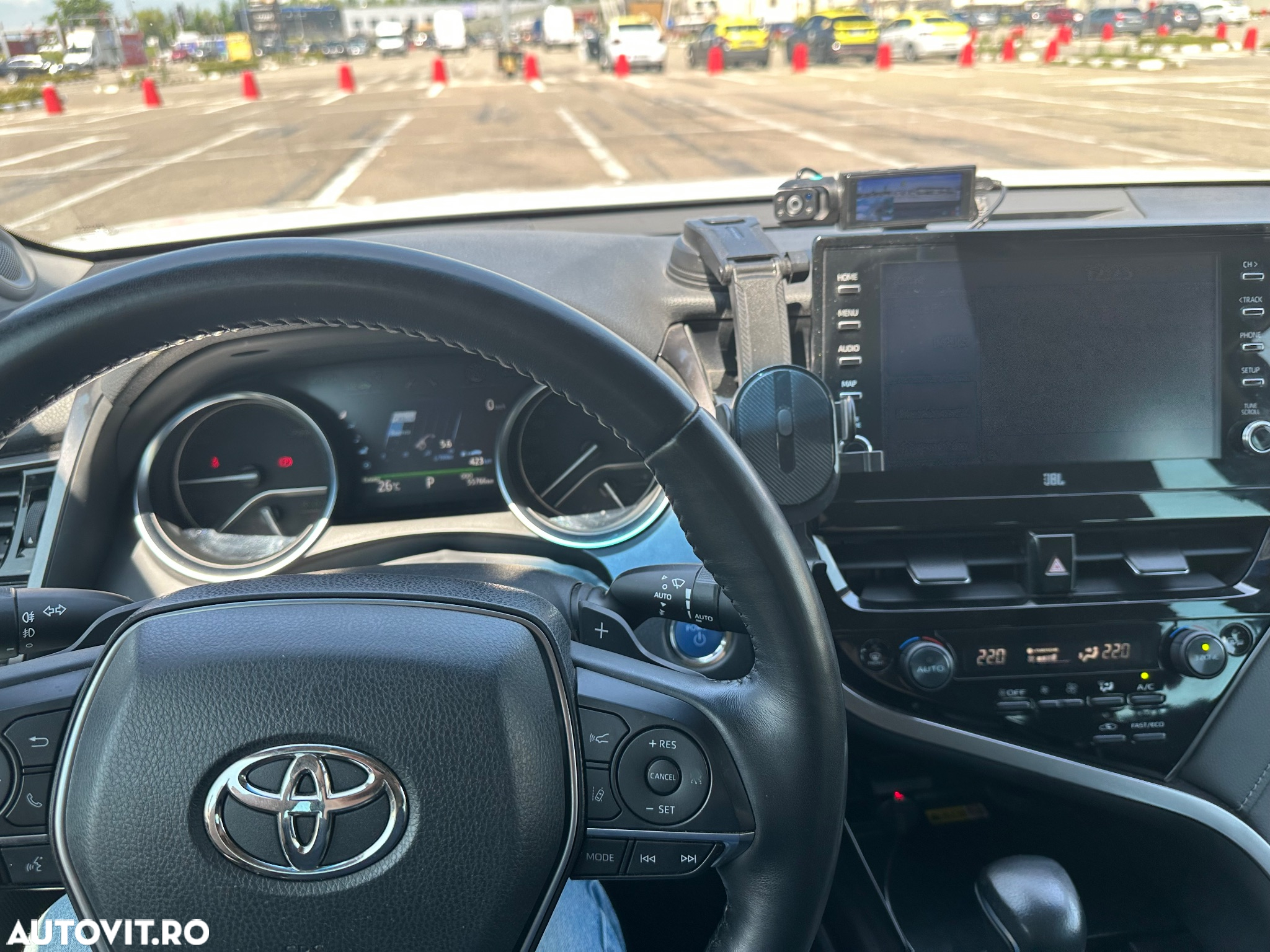 Toyota Camry 2.5 Hybrid Exclusive - 10