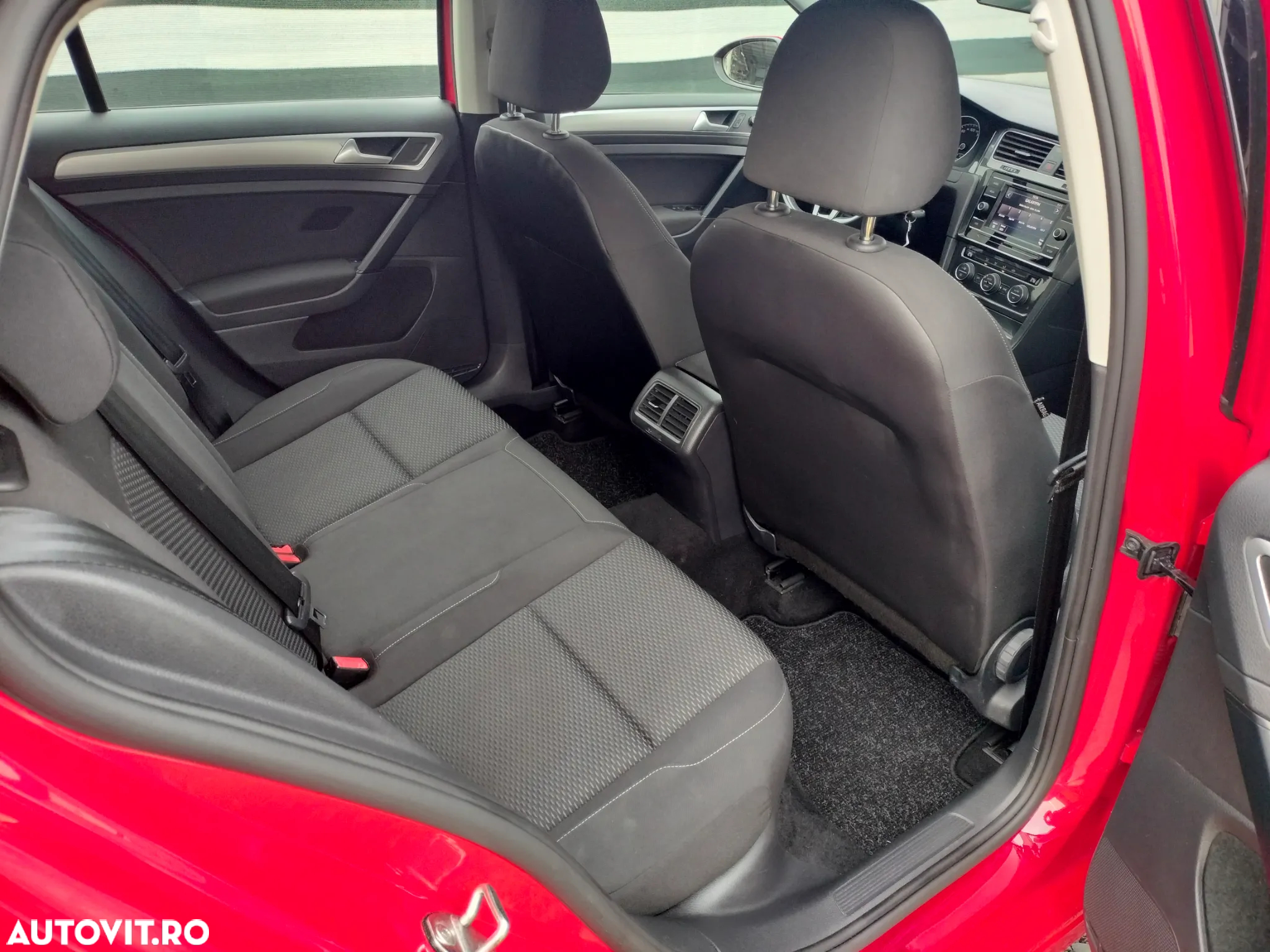 Volkswagen Golf 1.0 TSI Comfortline - 9