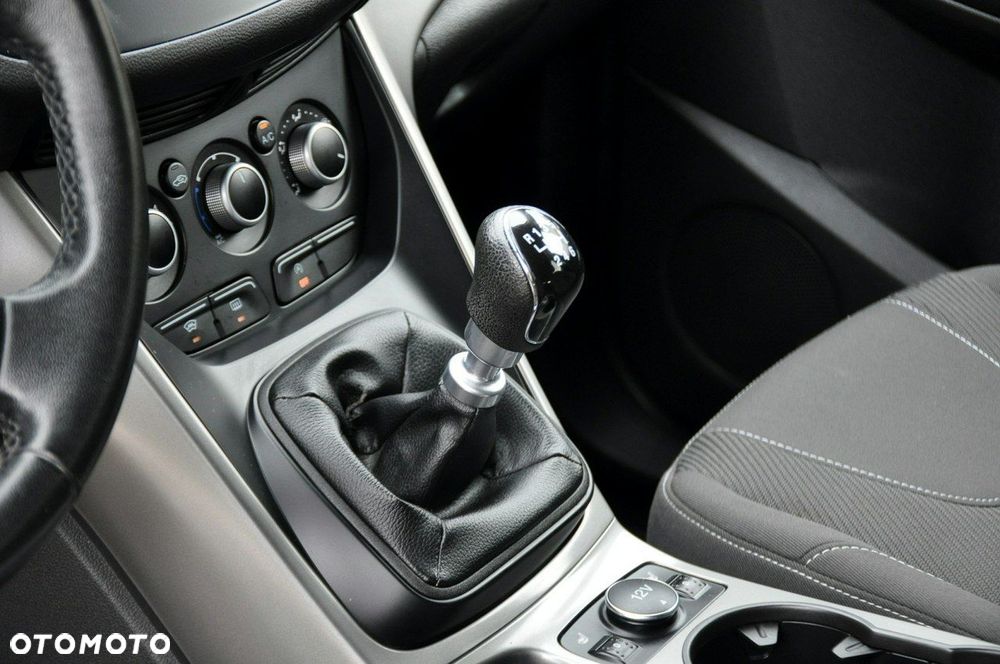 Ford Kuga - 34