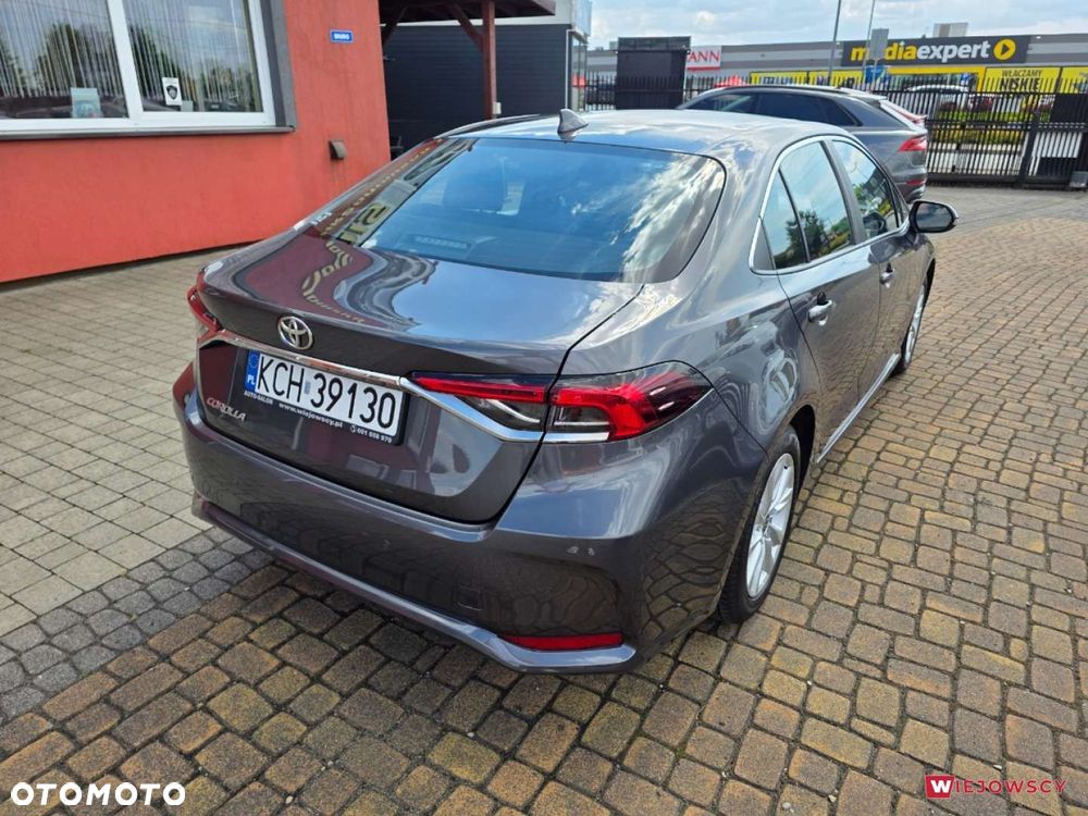 Toyota Corolla - 11