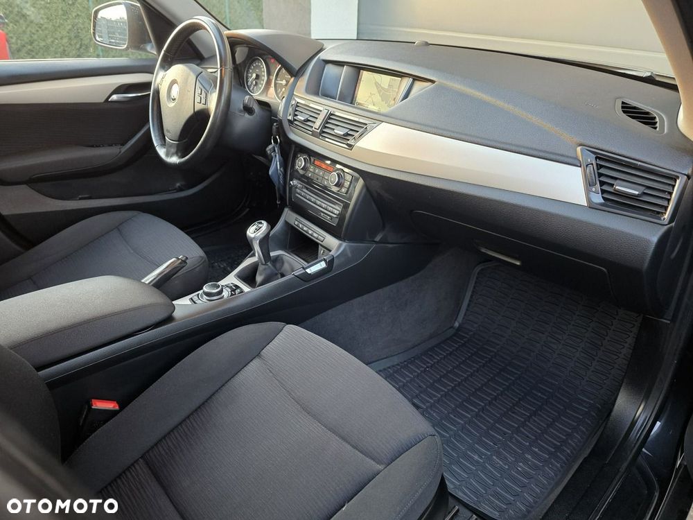 BMW X1 xDrive18d - 17