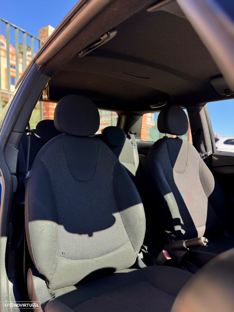 MINI 3 Portas Cooper D - 10