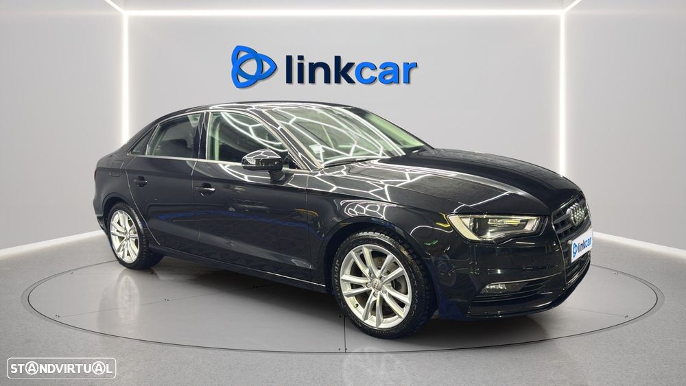 Audi A3 Sportback 1.6 TDI S-line - 1