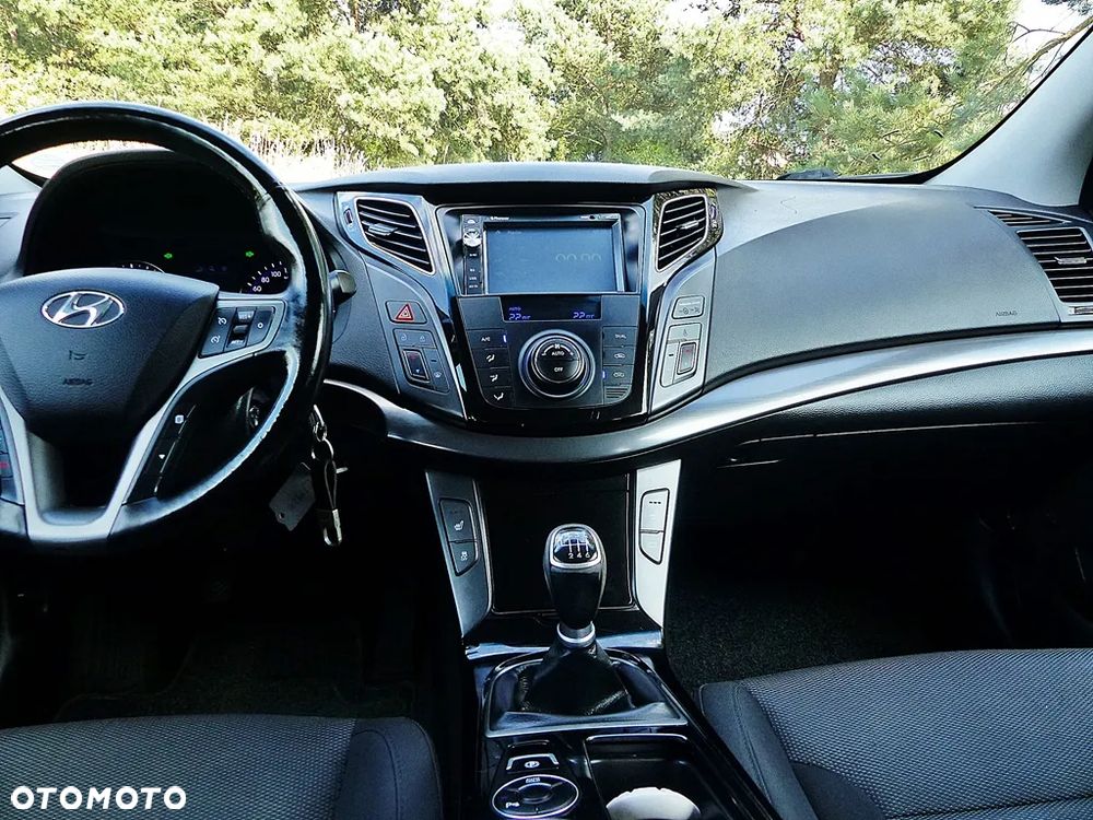 Hyundai i40 Kombi blue 1.7 CRDi Style - 36