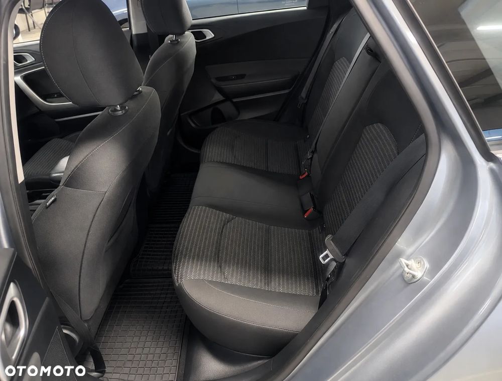 Kia Ceed 1.5 T-GDI M - 15