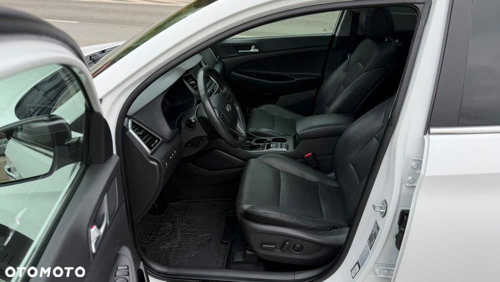 Hyundai Tucson blue 1.7 CRDi 2WD DCT Premium - 17