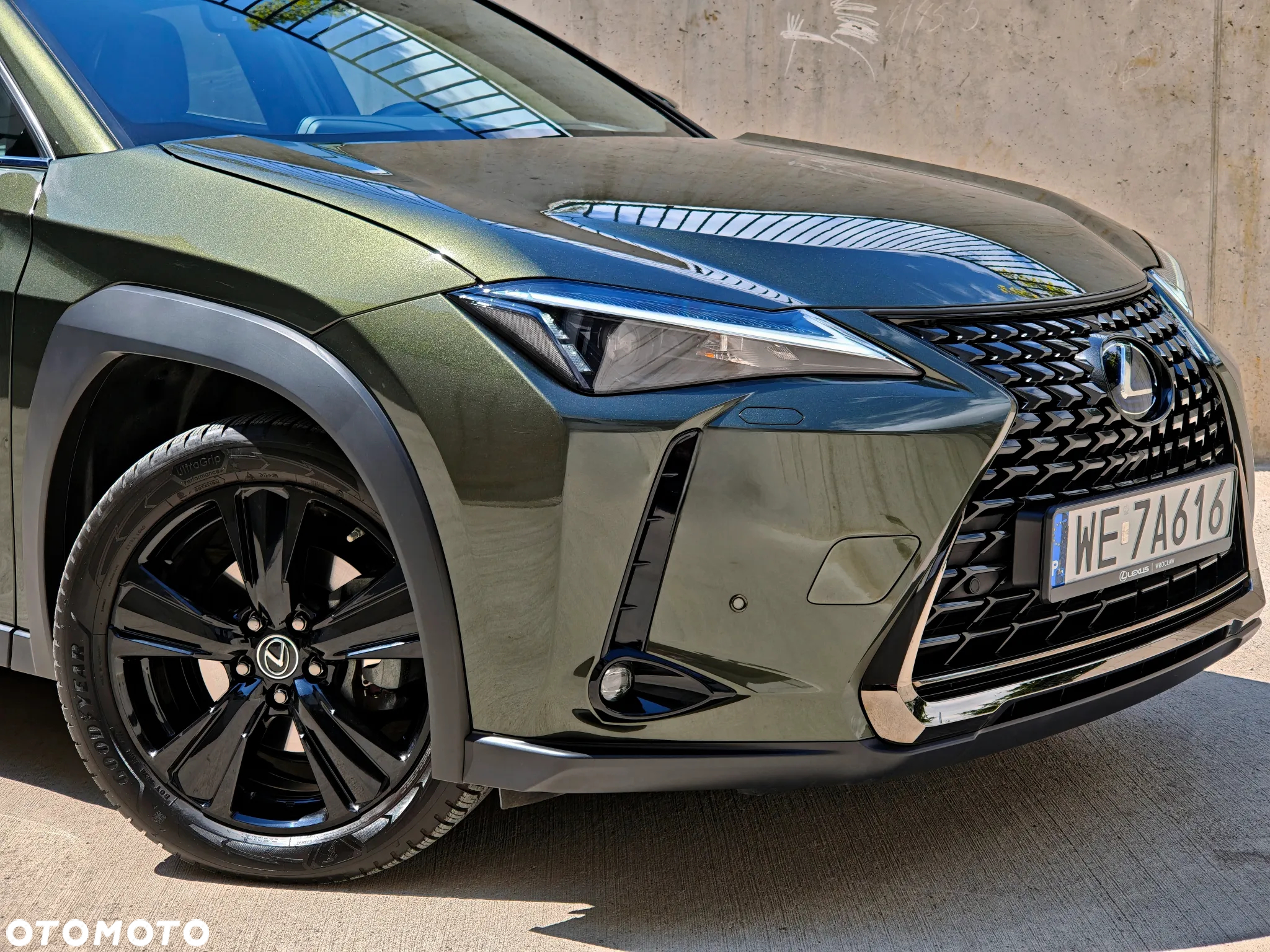 Lexus UX 250h GPF F Impression 2WD - 25
