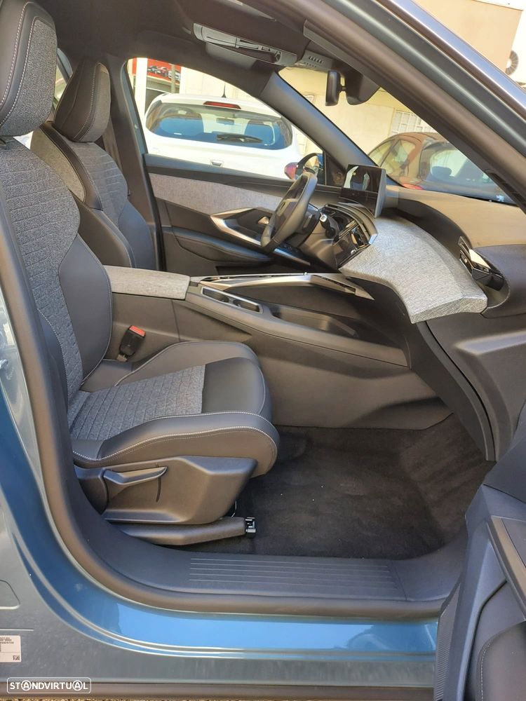 Peugeot E-3008 - 7