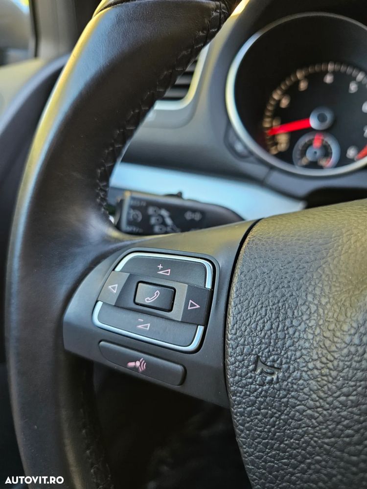 Volkswagen Golf 1.4 TSI Highline - 26