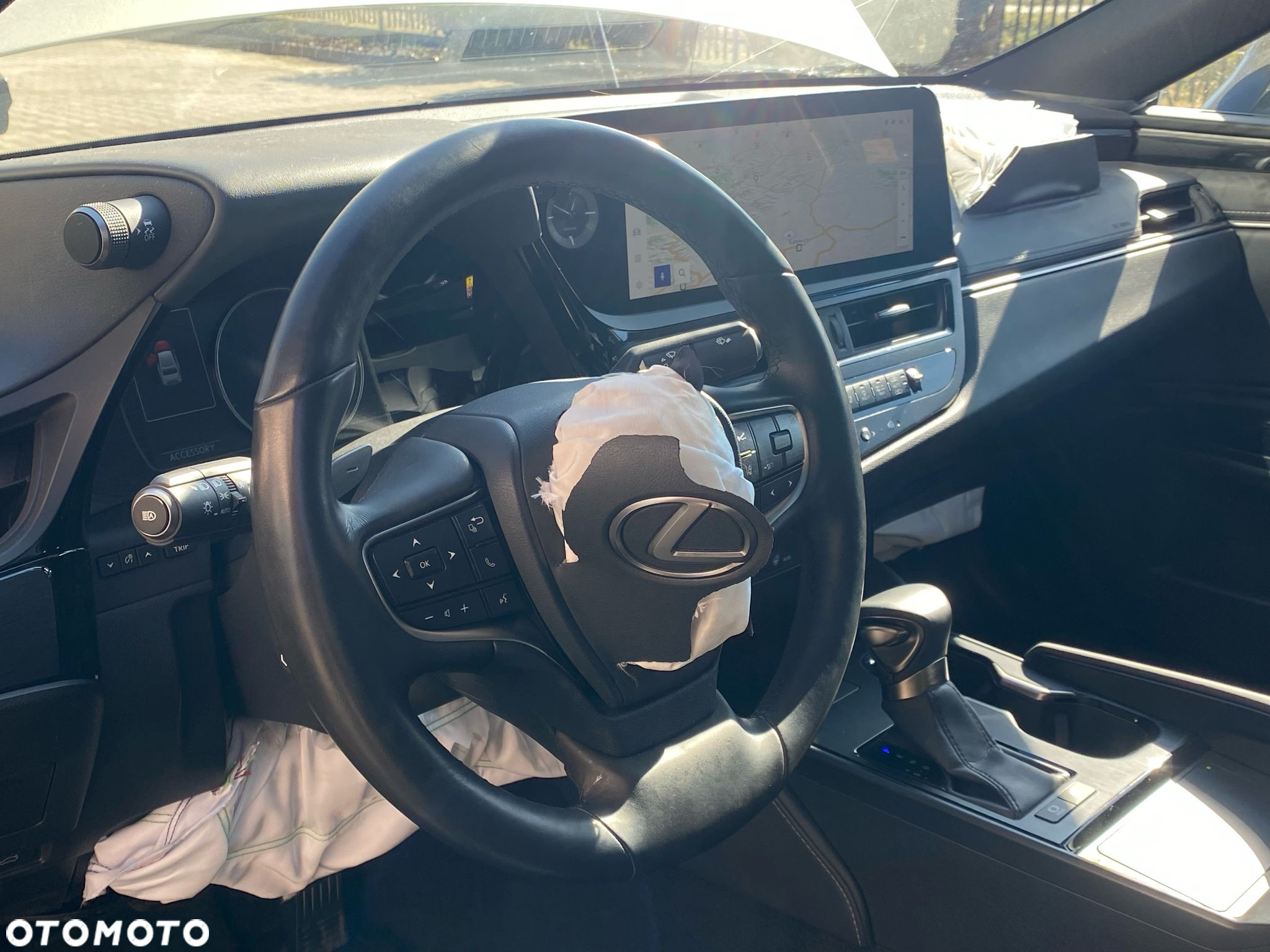 Lexus ES 300h Elegance - 14